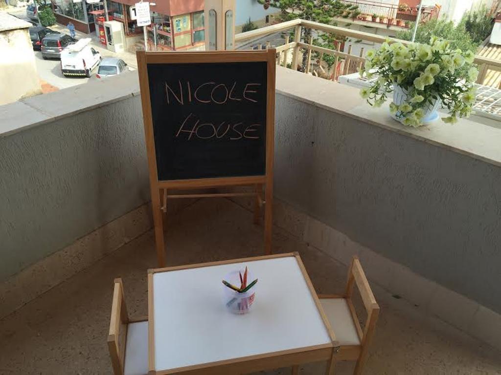 Casa Vacanze Nicole Balestrate Luaran gambar
